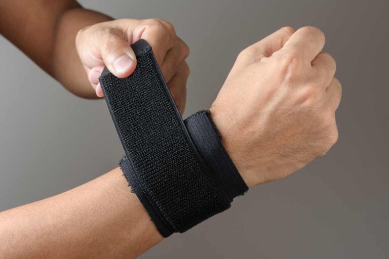 types of wrist braces